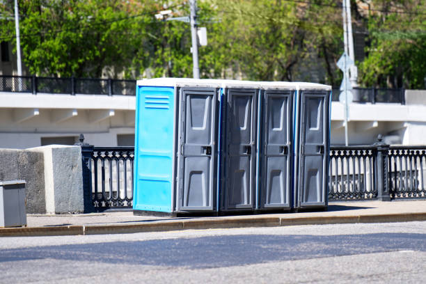 Best Portable restroom trailer rental  in Deer Park, IL